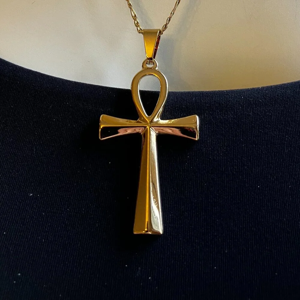 Real 18k Gold Plated 20 in Stainless Steel Figaro + matching Cross Pendant  NEW